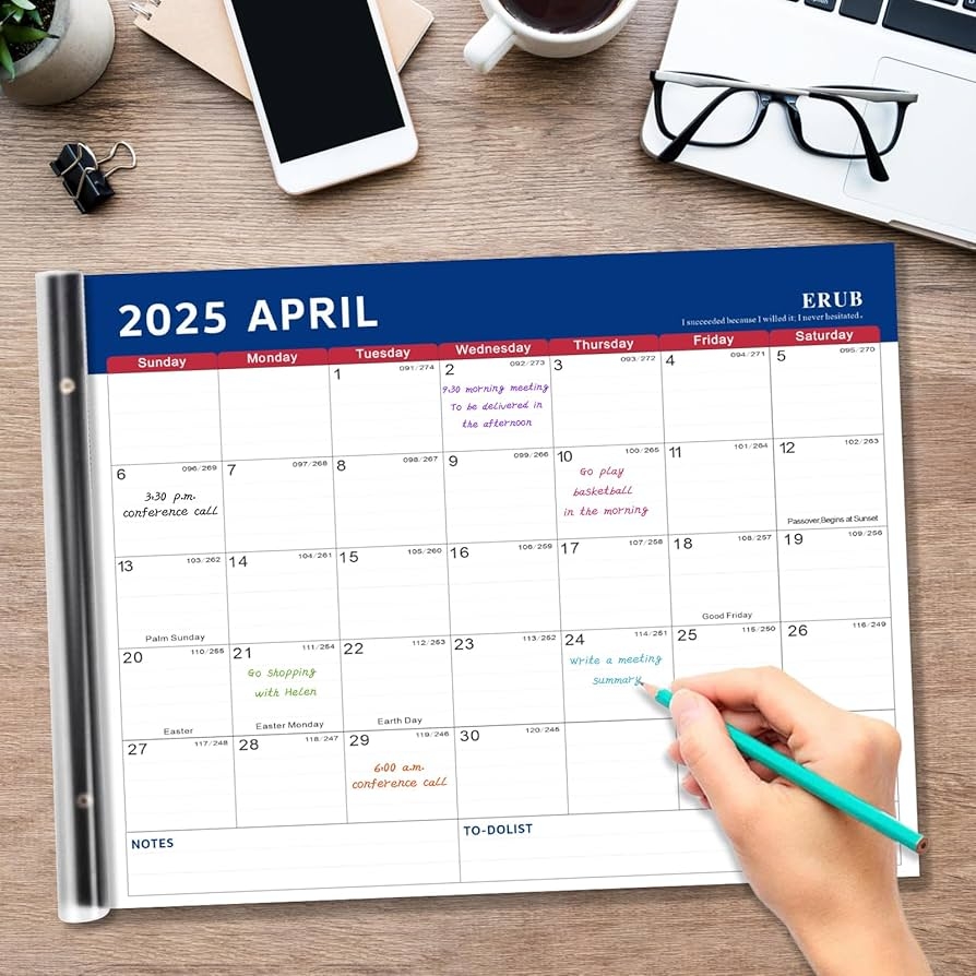 Amazon Desk Calendar 2025 Large 22