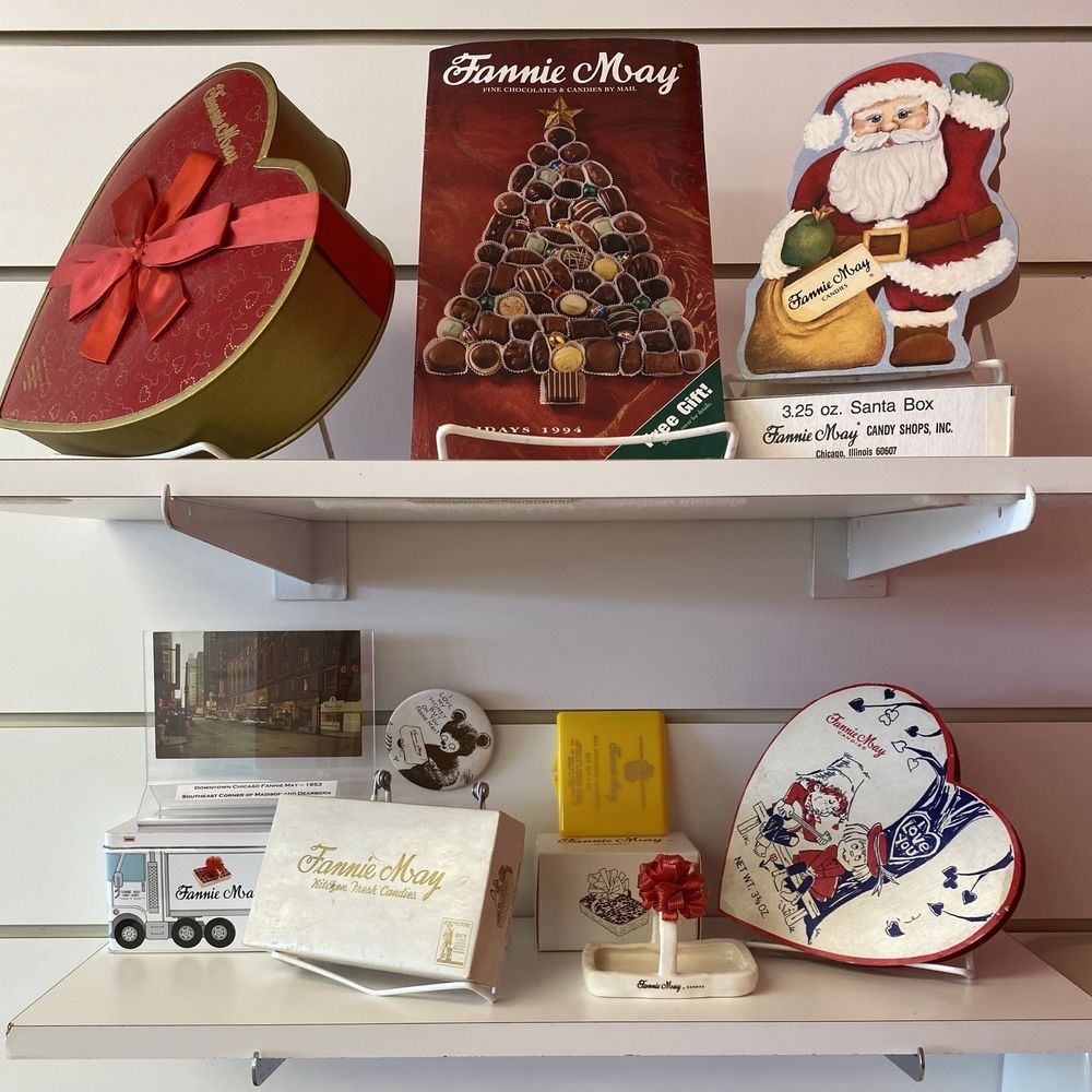 FANNIE MAY FINE CHOCOLATES Updated May 2025 265 E NW Hwy Palatine Illinois Candy Stores Phone Number Menu Yelp